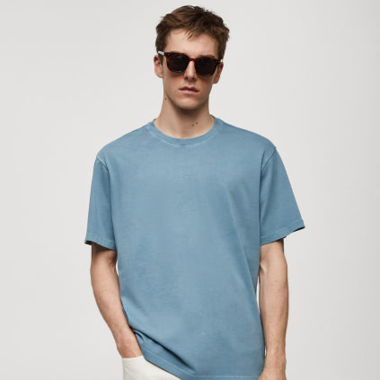 T-SHIRT